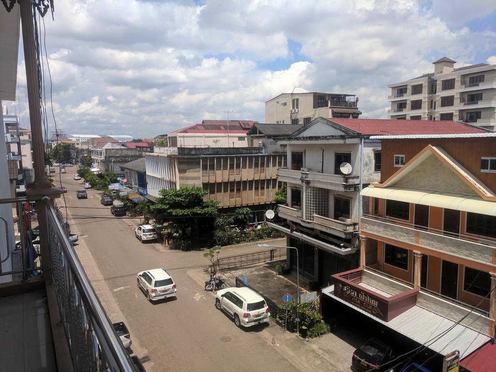 Pacific Vientiane Hotel Exterior photo